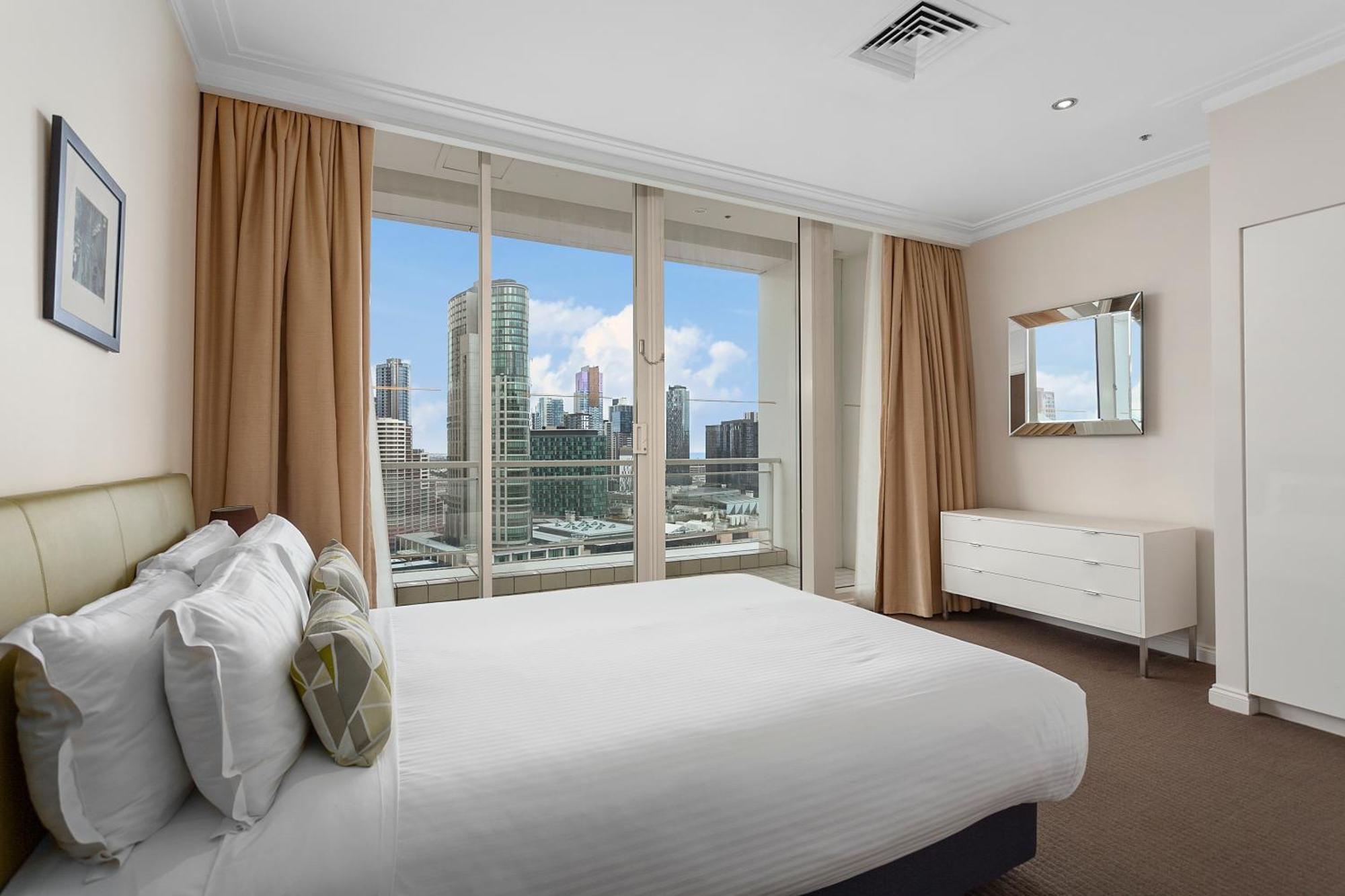 Clarion Suites Gateway ملبورن الغرفة الصورة