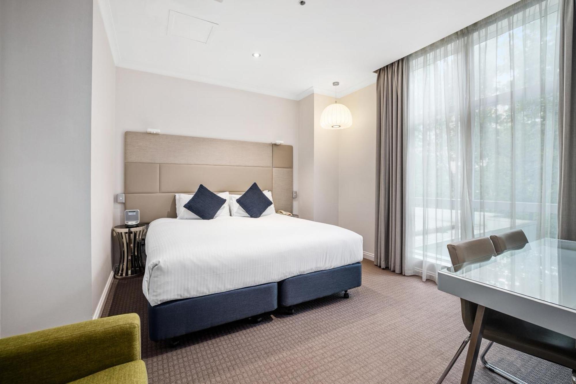 Clarion Suites Gateway ملبورن الغرفة الصورة