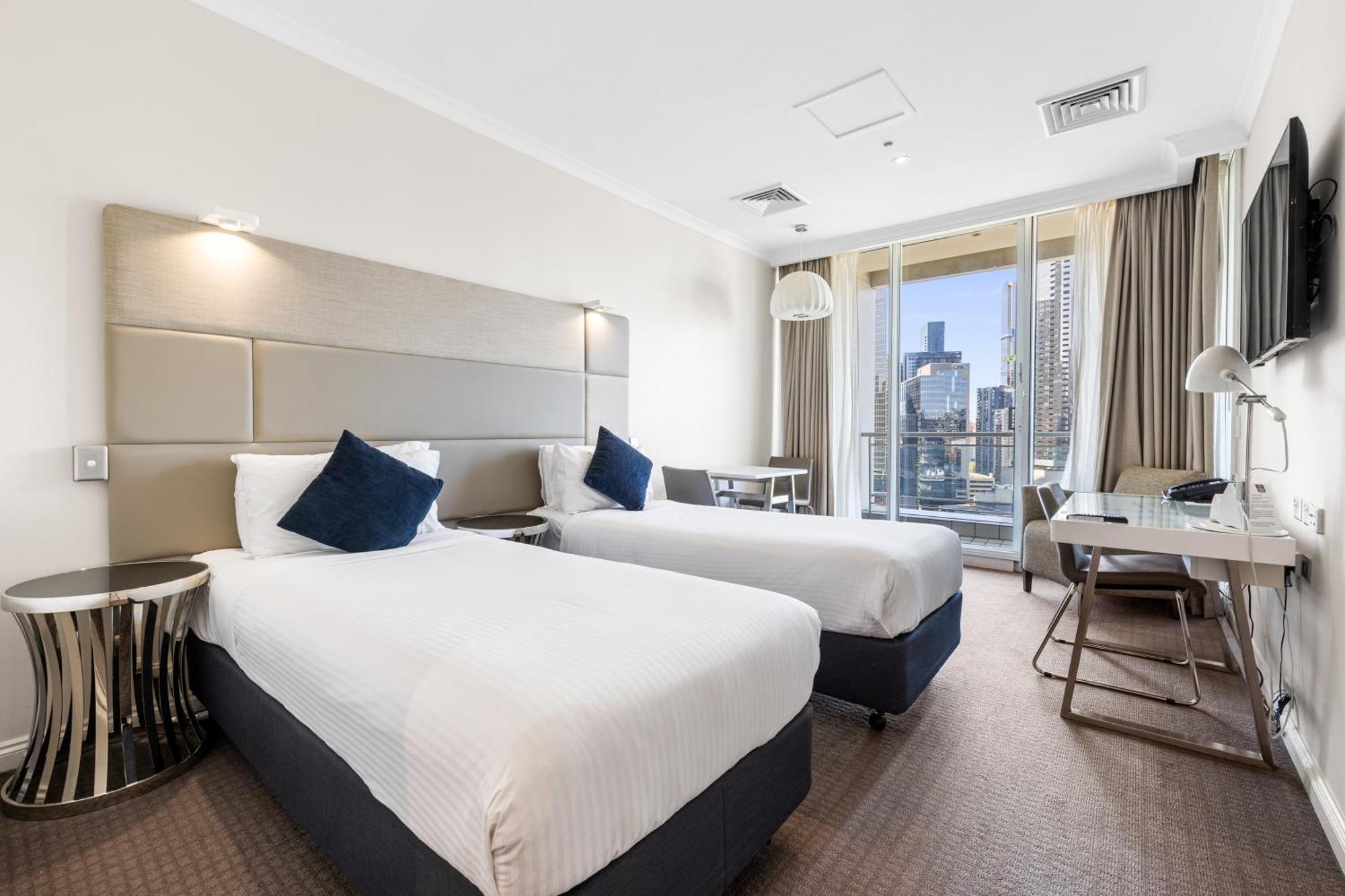 Clarion Suites Gateway ملبورن الغرفة الصورة